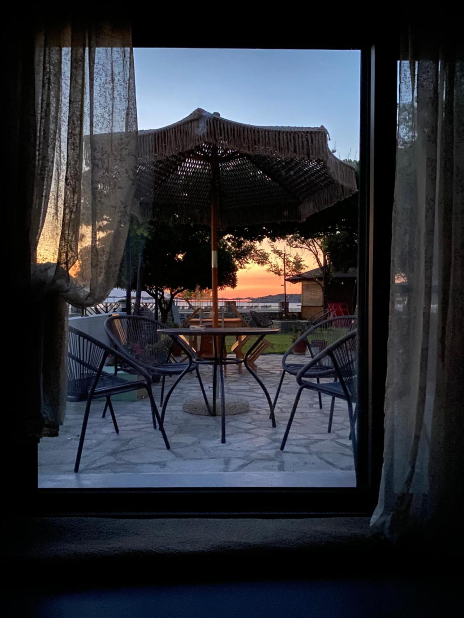 Akasti Slow Living Paralia Sikias Exterior foto